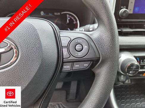Used 2024 Toyota RAV4 XLE w/ Convenience Package image 31