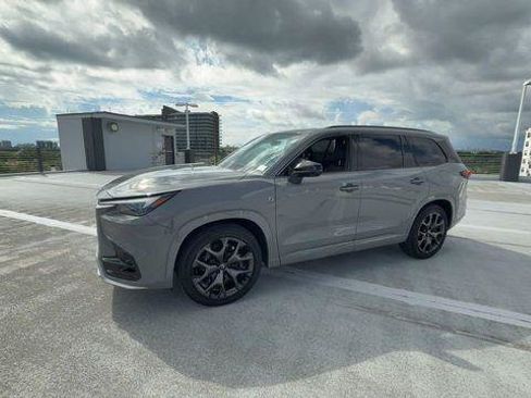 Certified 2025 Lexus TX 500h AWD w/ Technology Package image 4