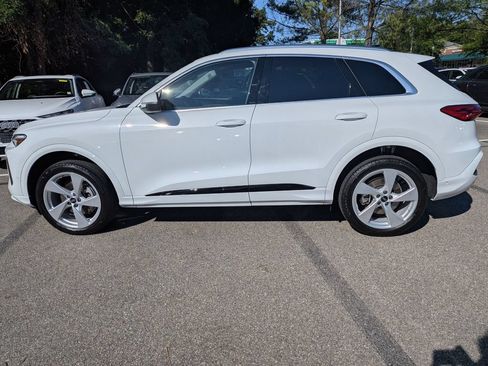 Used 2025 Audi Q5 Premium Plus w/ Premium Plus AWD/4WD image 6