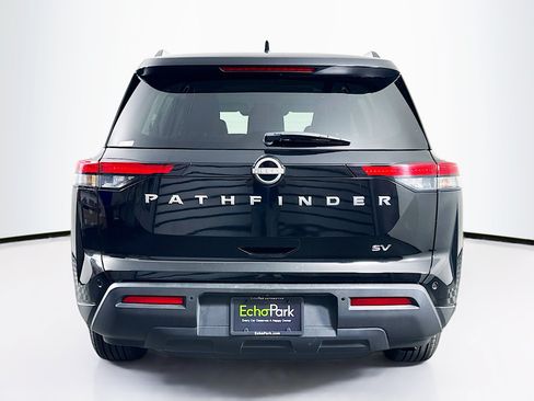 Used 2024 Nissan Pathfinder SV FWD image 7