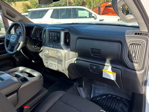 New 2026 GMC Sierra 3500 Pro w/ Fleet Convenience Package RWD image 18