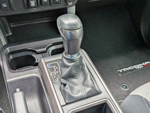 Used 2023 Toyota Tacoma TRD Off-Road AWD/4WD image 22
