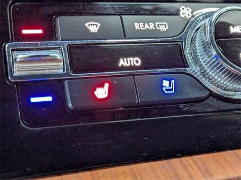 Used 2020 Lincoln Navigator Reserve w/ Equipment Group 208A Reserve image 19