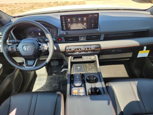 New 2026 Honda Pilot TrailSport image 18