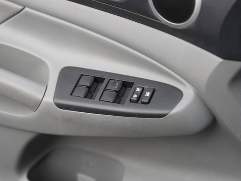 Used 2013 Toyota Tacoma 4x4 Double Cab image 28