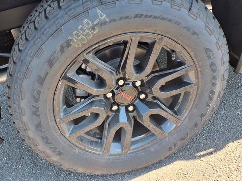 New 2026 GMC Sierra 1500 Elevation w/ Elevation Premium Package image 8