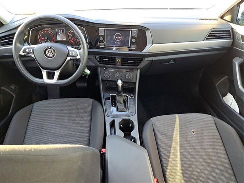 Used 2021 Volkswagen Jetta S w/ Driver Assistance Package image 9