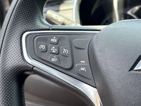 Used 2024 Chevrolet Equinox LT FWD image 24