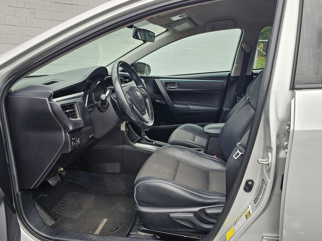 Used 2015 Toyota Corolla S FWD image 21