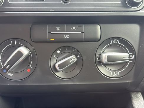Used 2017 Volkswagen Jetta S FWD image 25