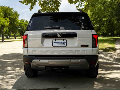 Used 2026 Honda Passport TrailSport image 8