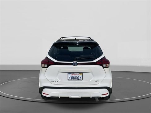 Used 2021 Nissan Kicks SR w/ Exterior Package image 5