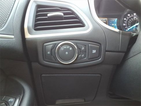 Certified 2020 Ford Edge SEL image 14