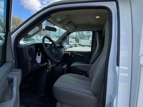 New 2024 GMC Savana 3500 w/ Power Convenience Package image 18