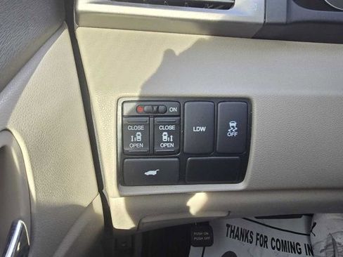 Used 2016 Honda Odyssey EX-L image 19