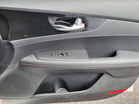 Used 2024 Kia Forte GT image 17