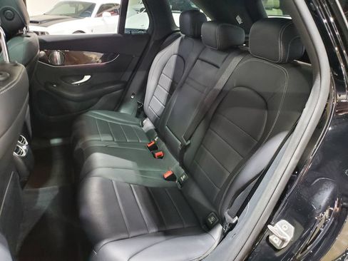 Used 2017 Mercedes-Benz GLC 300 4MATIC image 25
