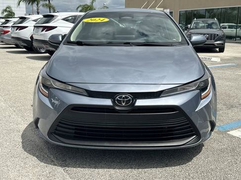 Used 2024 Toyota Corolla LE FWD image 3