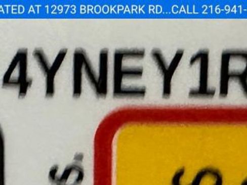 Used 2024 Chevrolet Silverado 2500 LT w/ Convenience Package image 9