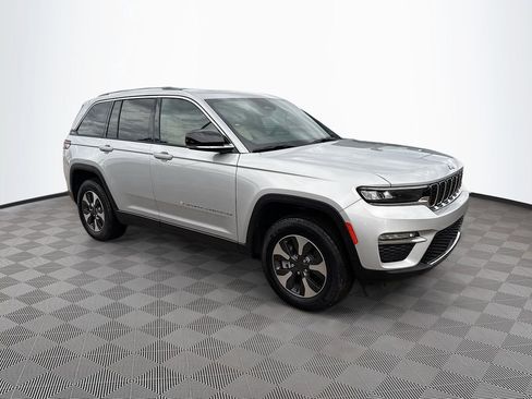 New 2024 Jeep Grand Cherokee Limited 4xe image 3