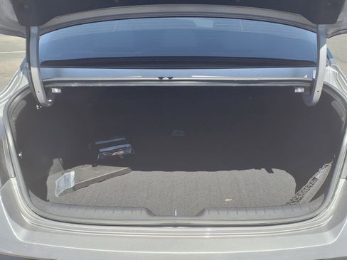 Certified 2025 Hyundai Elantra SEL FWD image 14