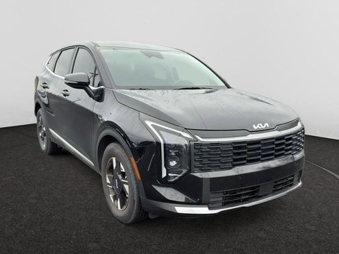 Certified 2026 Kia Sportage LX w/ LX Convenience Package image 3