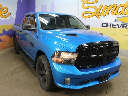 Used 2022 RAM 1500 Express w/ Wheel & Sound Group AWD/4WD image 2