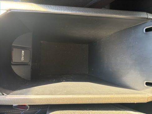 Used 2020 Toyota C-HR XLE image 27