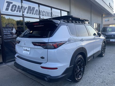 New 2026 Mitsubishi Outlander AWD image 7