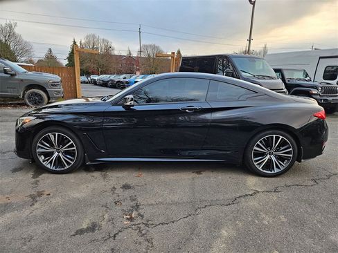 Used 2021 INFINITI Q60 3.0t Luxe w/ Essential Package image 4