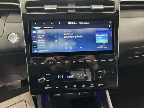 Used 2022 Hyundai Santa Cruz Limited w/ Cargo Package image 14