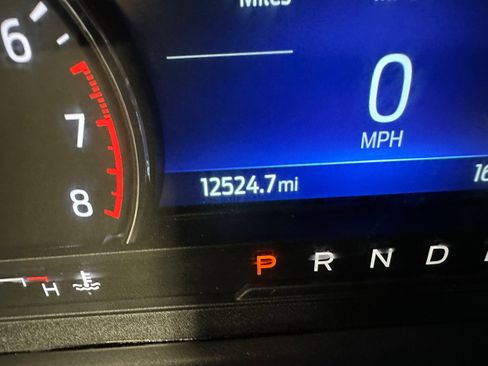 Used 2022 Ford Explorer XLT w/ Equipment Group 202A image 26