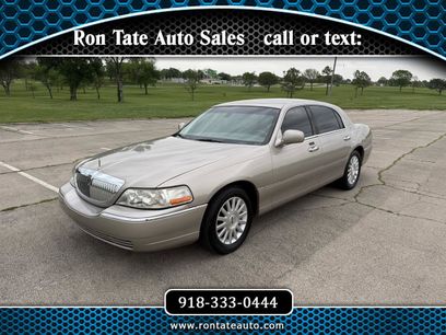 Used 2003 Lincoln Town Car Signature