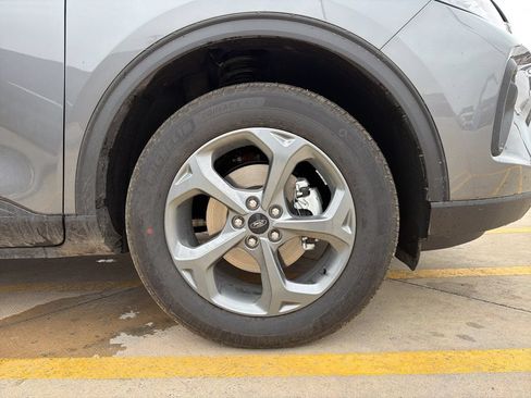 Used 2026 Ford Escape ST-Line AWD/4WD image 29