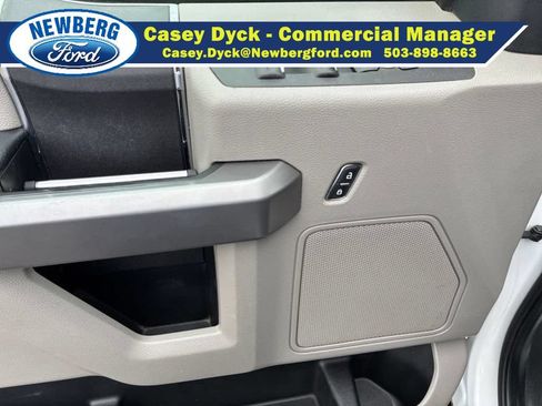 Used 2019 Ford F350 XLT w/ Camper Package AWD/4WD image 14
