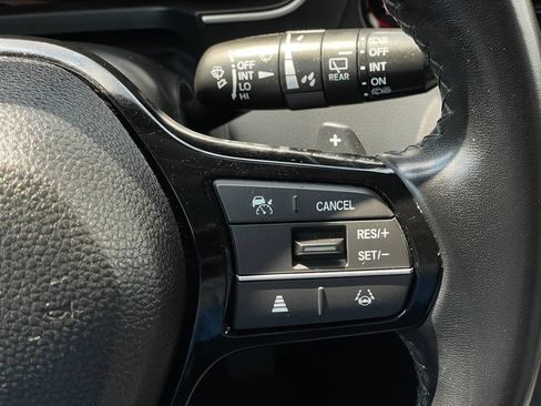 Used 2025 Honda Pilot Touring image 18