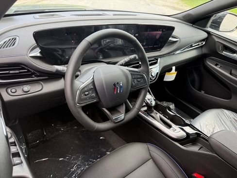New 2026 Buick Envista Sport Touring w/ Convenience I Package FWD image 3