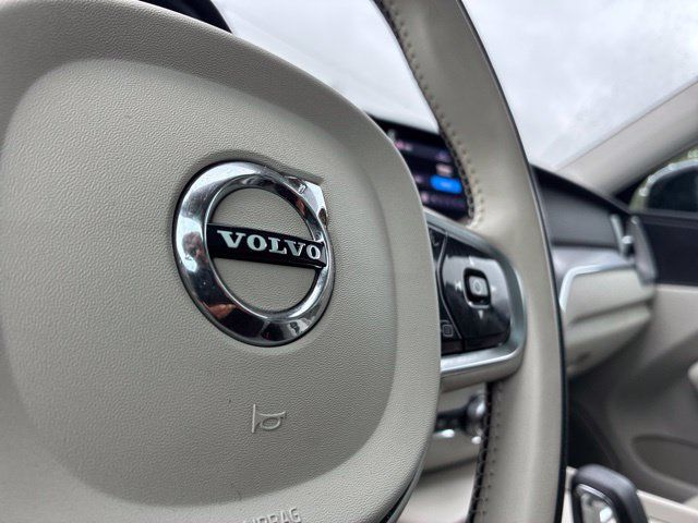 Used 2024 Volvo XC60 B5 Core w/ Climate Package AWD/4WD image 27