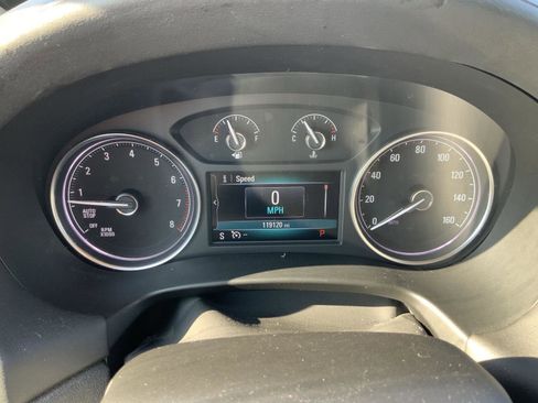 Used 2019 Buick Enclave Essence FWD image 30