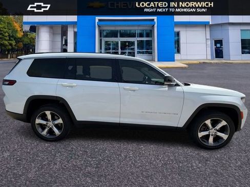 Used 2021 Jeep Grand Cherokee L Limited AWD/4WD image 4