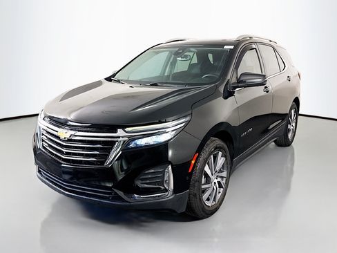 Used 2023 Chevrolet Equinox Premier FWD image 4