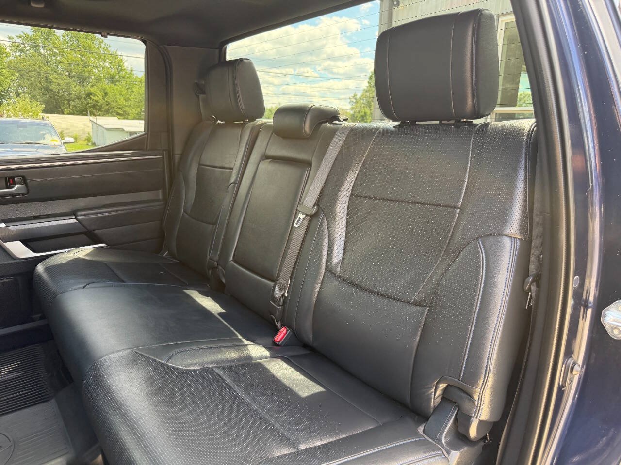 Used 2024 Toyota Tundra Platinum AWD/4WD image 28