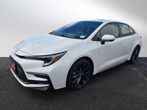 Used 2023 Toyota Corolla XSE w/ Carpet Mat Package (TMS) image 7