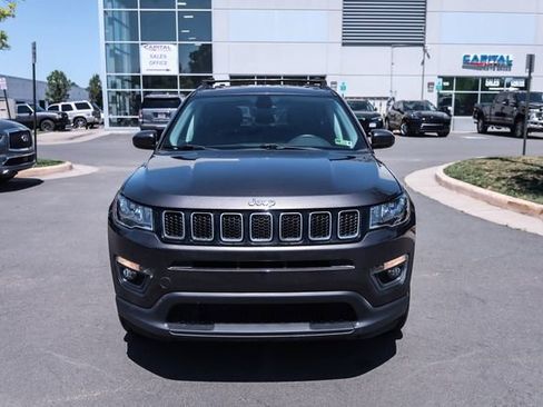 Used 2018 Jeep Compass Latitude w/ Cold Weather Group AWD/4WD image 5