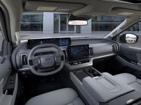 New 2026 Ford Expedition Max Active image 9