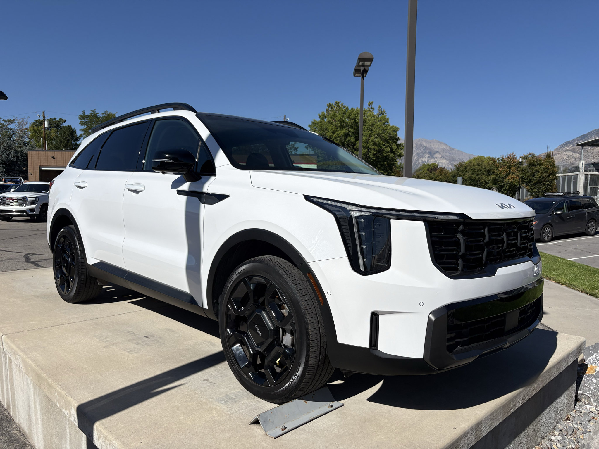 Used 2024 Kia Sorento SX AWD/4WD image 1