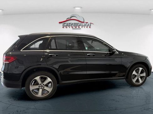 Used 2020 Mercedes-Benz GLC 300 4MATIC w/ Premium Package image 22