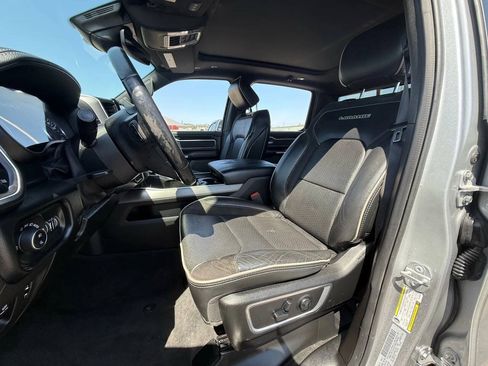 Used 2020 RAM 1500 Laramie AWD/4WD image 13