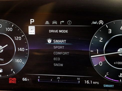 Used 2024 Kia Telluride SX image 15