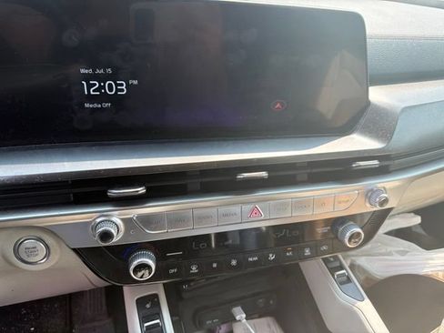 Used 2024 Kia Telluride S AWD/4WD image 10